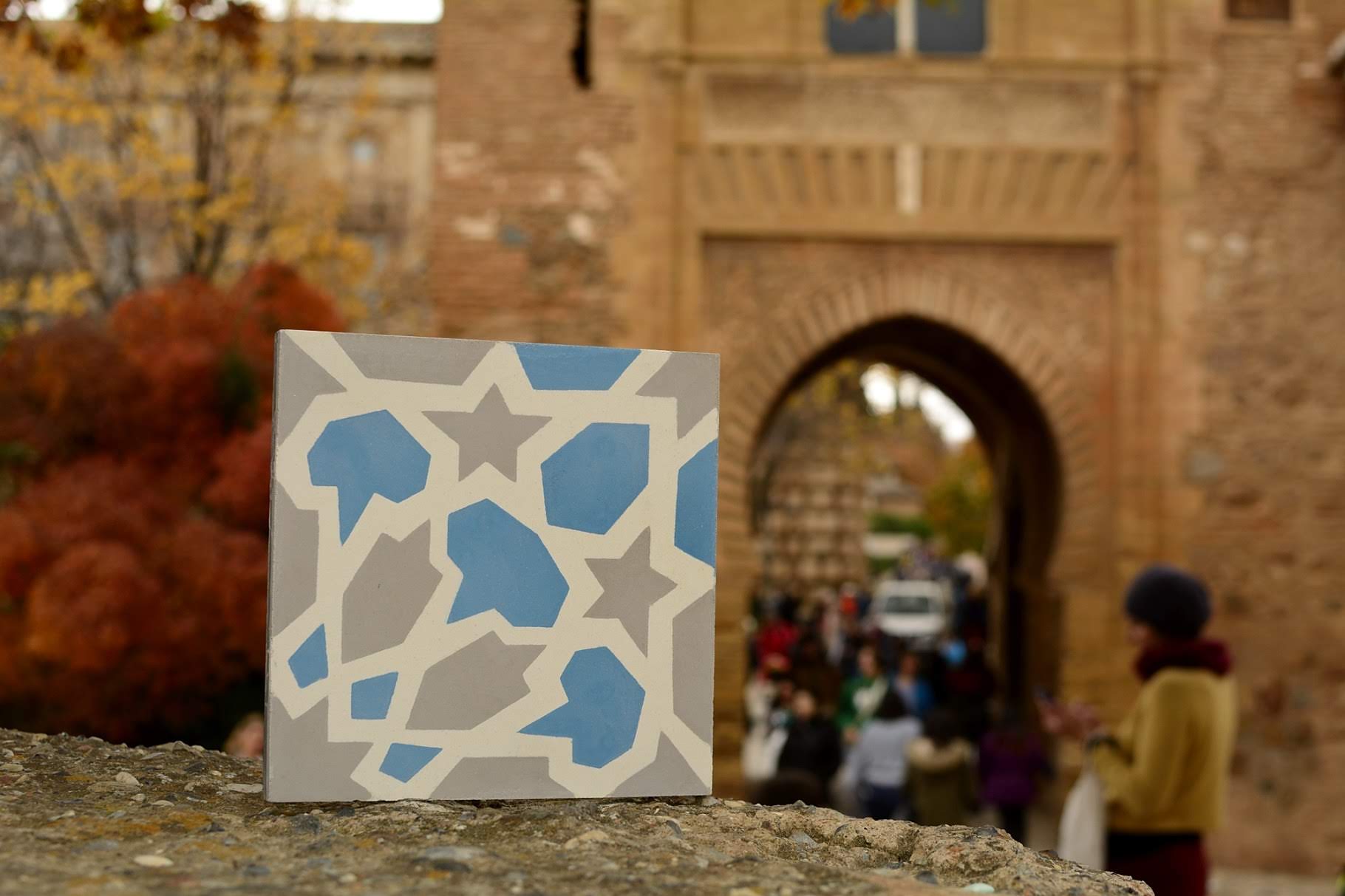 Qubba mayor azul y gris. Alhambra. Mosaicos Lamardelejos